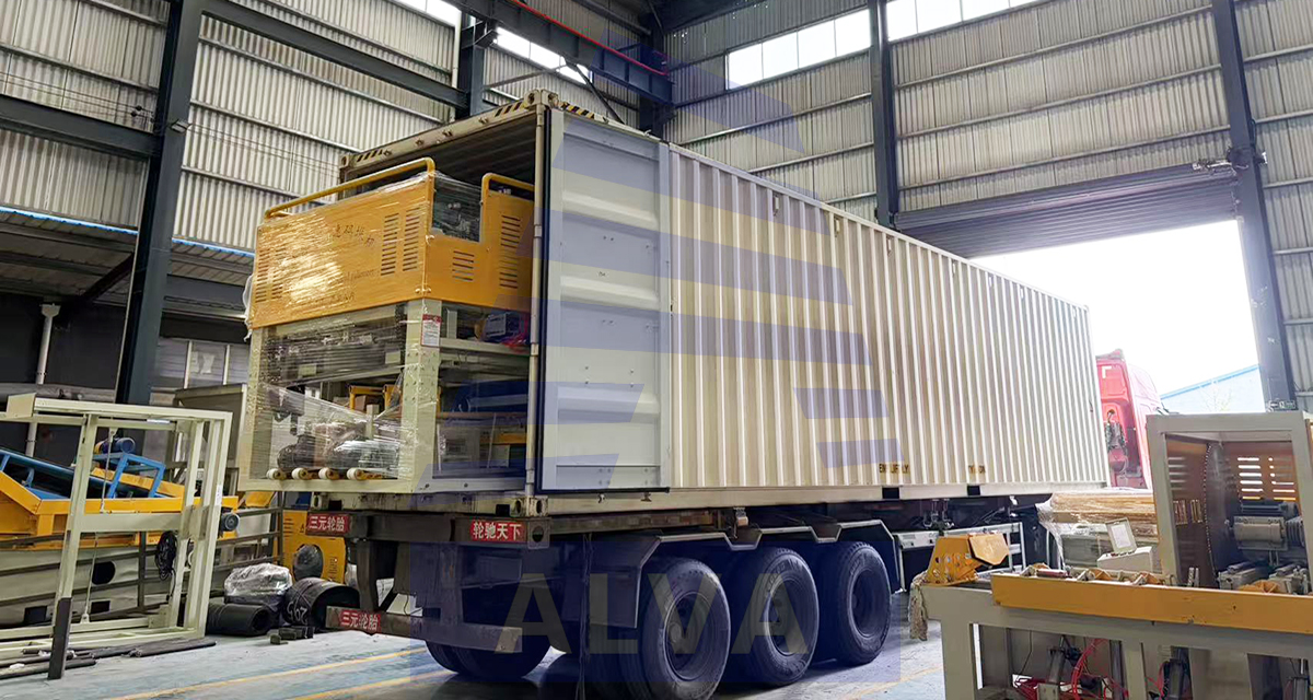 `One‑to‑two peeling production line, shared front‑end log processing system`