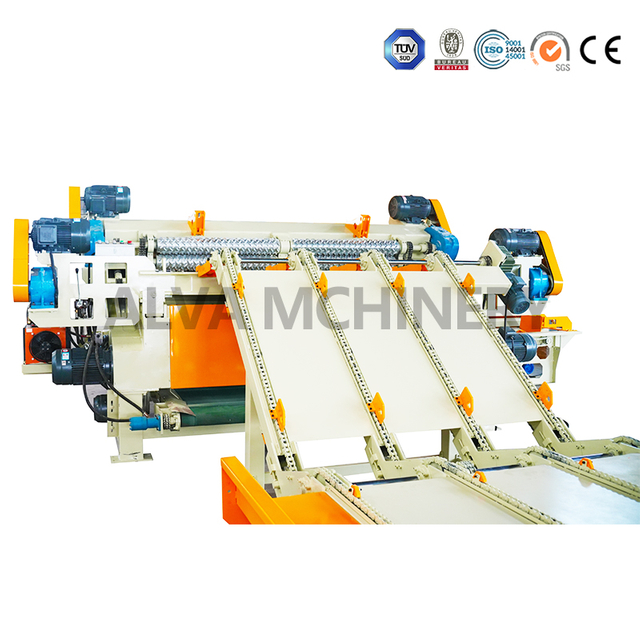 Machine d'&eacute;cor&ccedil;age de rondins de 8 pieds