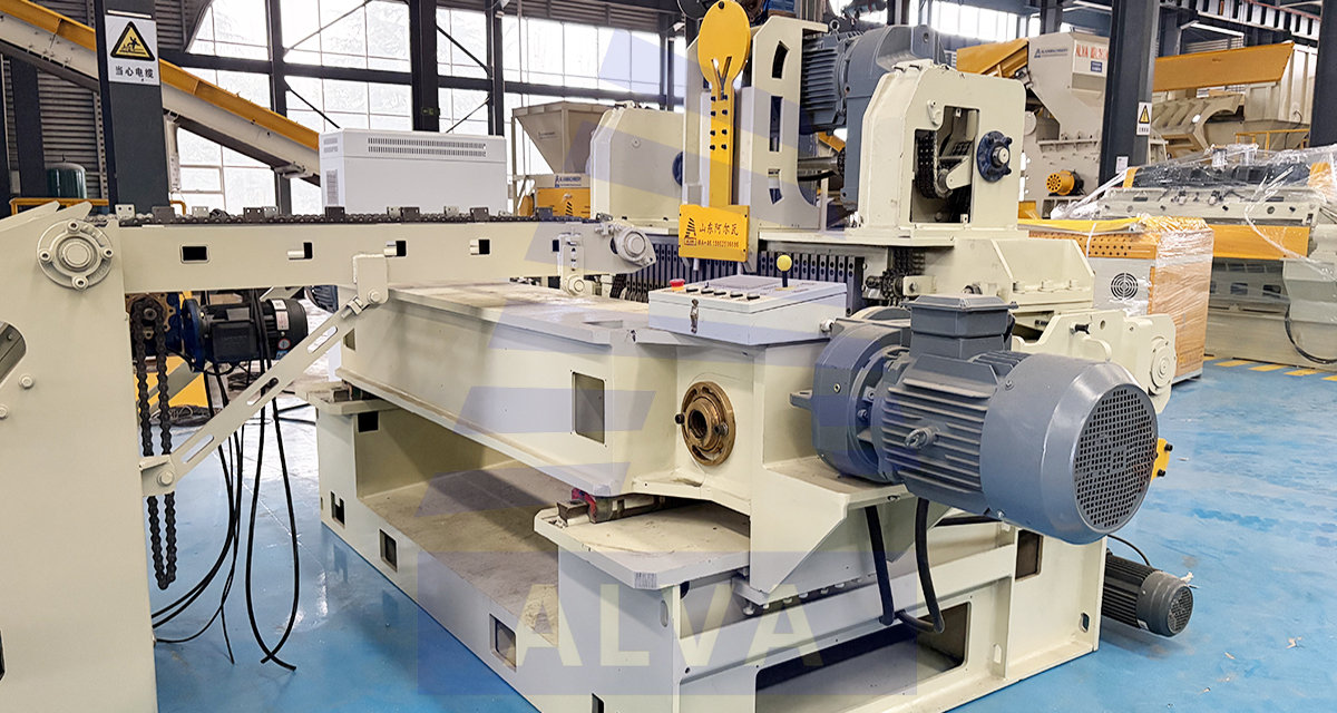 veneer peeling machine.jpg