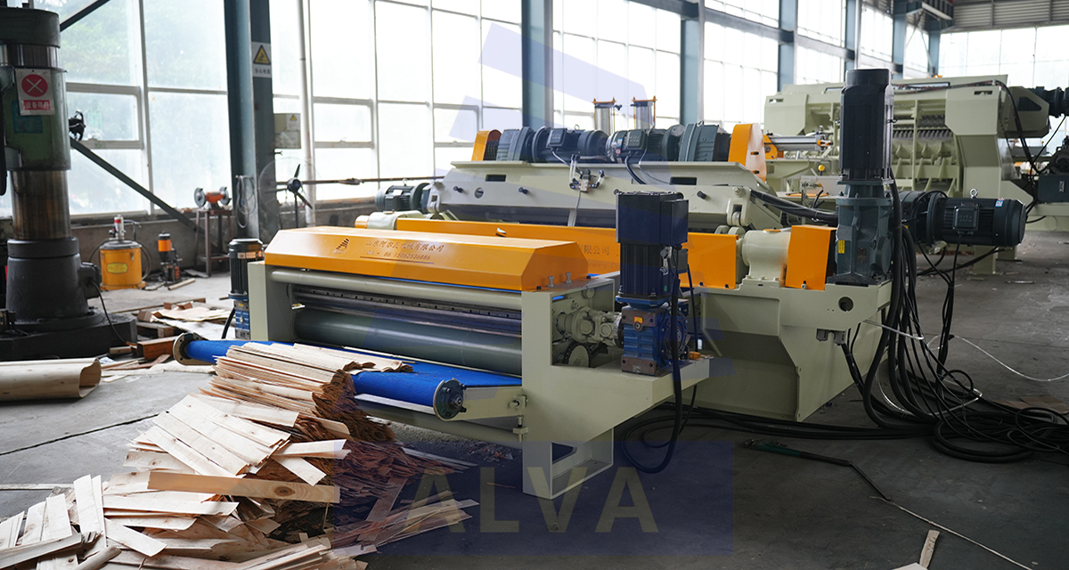 Small Log Rotary Veneer Peeling Equipment
