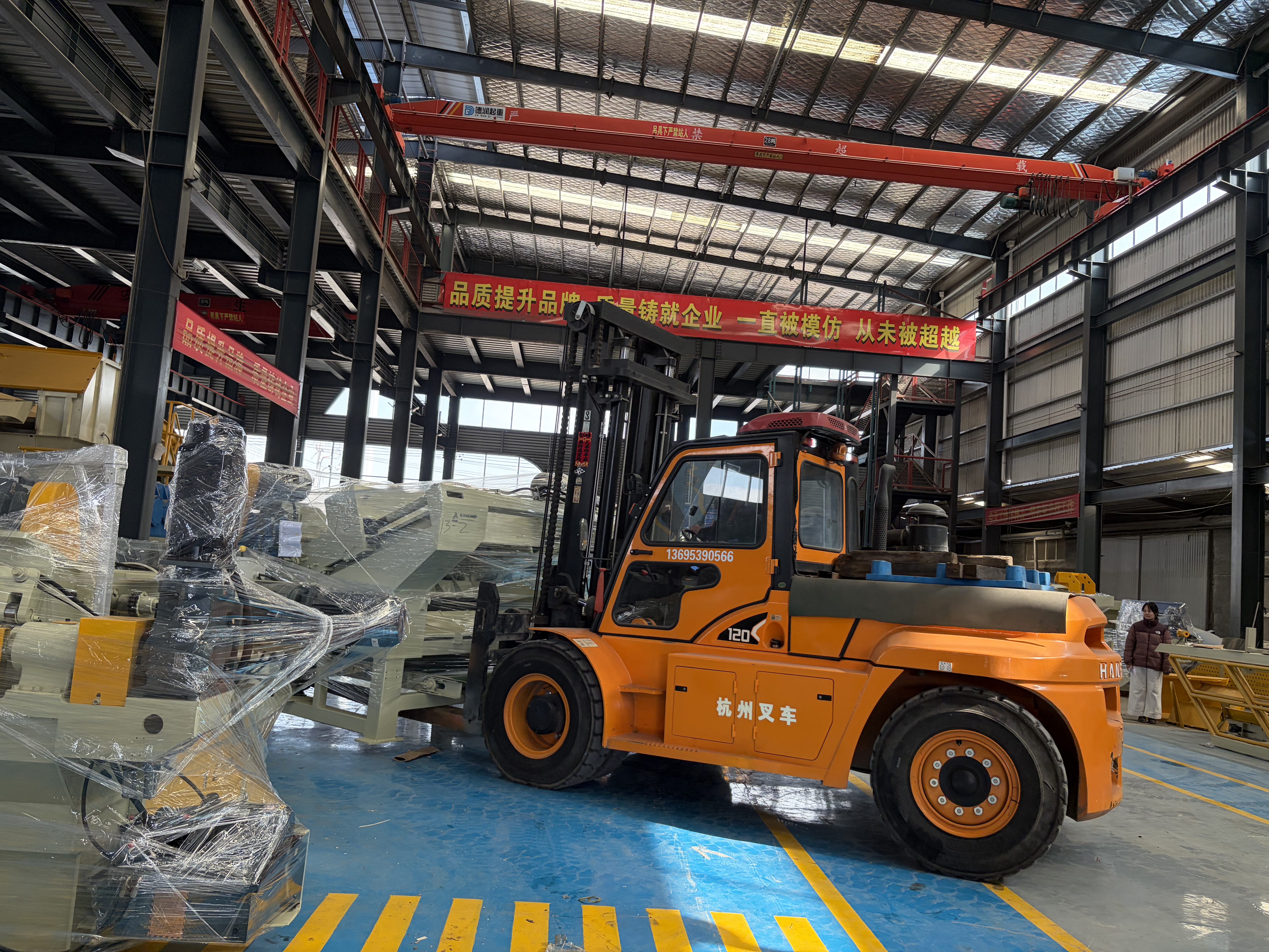 Full Set of Wood Veneer Peeling Production Line Ready for Shipment To Empower Upgrading of Africa’s Wood Processing Industry